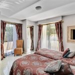 Outstanding waterfront property – Gallery 17