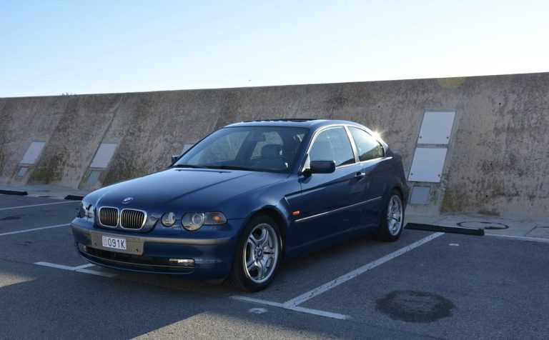 BMW 325ti Compact 192hp 

Key Features:
Engine: 2…