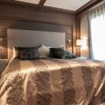 Well presented apartment within the prestigious Six Senses residence offering concierge, swimming pool and spa services. For sale by Savills Courchevel. – Gallery 4