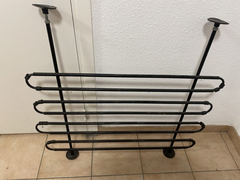 Barrage for dogs in the car