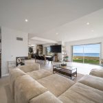 A refurbished villa with panoramic sea views – Gallery 4