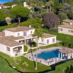 A charming property within a private domain – Gallery 10