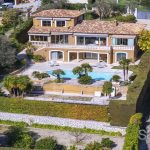 A superb property with panoramic sea views – Gallery 1