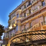 hotel-hermitage-monte-carlo-square-beaumarchais-pop-up-veuve-cliquot-noel-2023-013_0.jpg