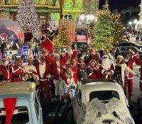 Fiat 500 Christmas Parade: A Festive Vintage Celebration