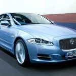 Jaguar-XJ-2017-04.jpg