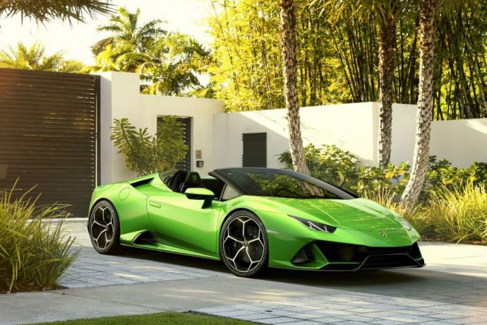 Lamborghini Huracán Evo Spyder Rental

The Lamborg..