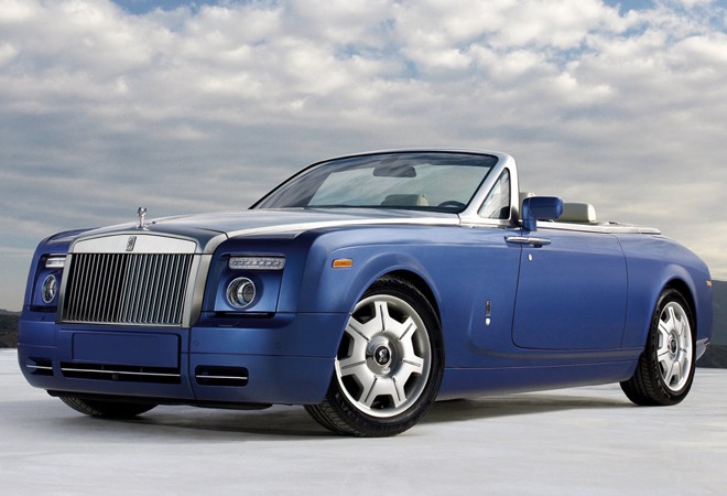 Rent a Rolls-Royce Phantom Drophead in Monaco

Pri..