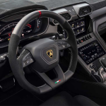 WEB_Lambo_Urus_Perf_Interior_Green.png