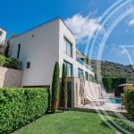 Turnkey family home in Eze village with sea view – Featured
