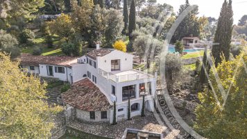 Completely renovated villa overlooking the Mougins golf course