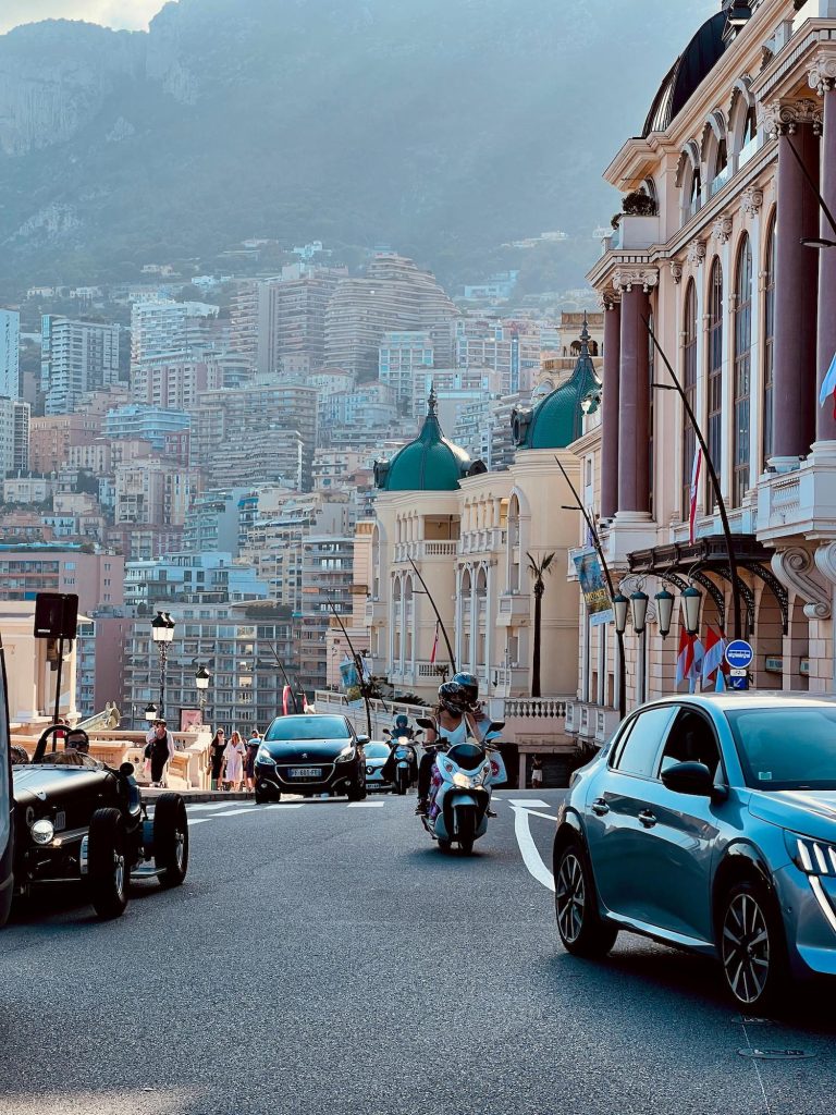 Team Assistant/PA – Monaco

Our client is looking ..