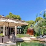 Beautiful property, ideally located for the beaches. – Featured