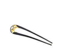 Larcade Hair Jewellery

Price: €220
Material: Clea..