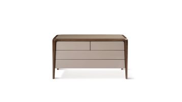 BRIO – 4-Drawer Chest of Drawers

Design by Sacha ..