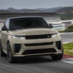 607943-range-rover-sport-sv-edition-one-2024-626-chevaux-sur-circuit-800×500.jpeg