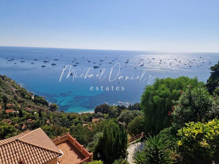 Charming Italian style Villa in Roquebrune-Cap-Martin with a spectacular view