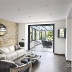 Beautifully presented villa with 4 en suite bedrooms, set in flat grounds of approximately 1,400 sq m with pool. Available for short term rent via Savills Seasonal Rentals. – Gallery 5
