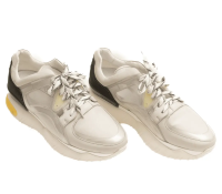 Fendi Men’s Grey, Yellow & Black Sneakers

Price: ..