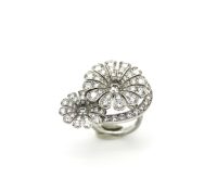 Van Cleef & Arpels Clelia Ring

A stunning ring fr..