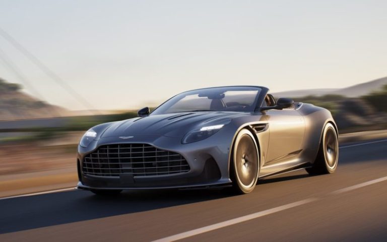 ASTON MARTIN DB12 VOLANTE Rental

Details:
Top Spe..