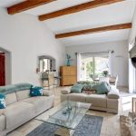Charming villa with pool and garage – Gallery 6