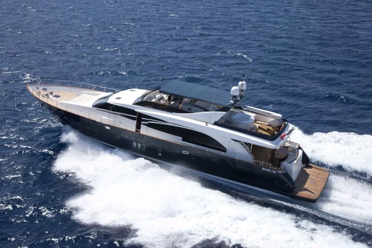 LADY AMANDA – 30m Guy Couach Motor Yacht Charter
C..