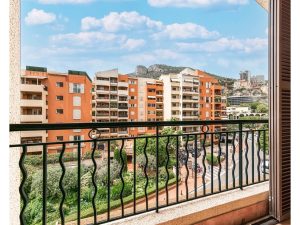1-BEDROOM APARTMENT FOR SALE – LE GIORGIONE – PORT..