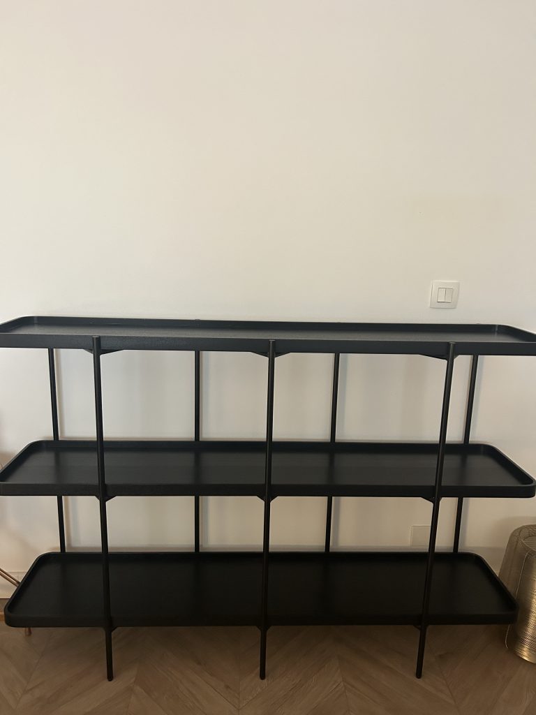 Renee Westwing Collection Shelf
Real price: €459

..