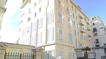 FOR SALE – SERVICE ROOM IN THE ROYAL RESIDENCE
Mon..