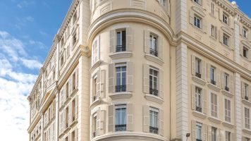FOR SALE – BUSINESS IN MONACO CARRÉ D’OR
Fashion &..