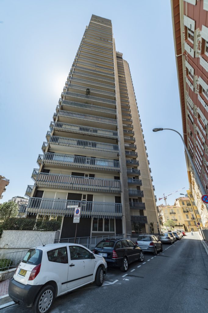 FOR SALE – Compact Parking Space in Millefiori
Mon..