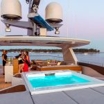 yacht-vertige-201712-exterior-02-5a32470d60114_v_default_big