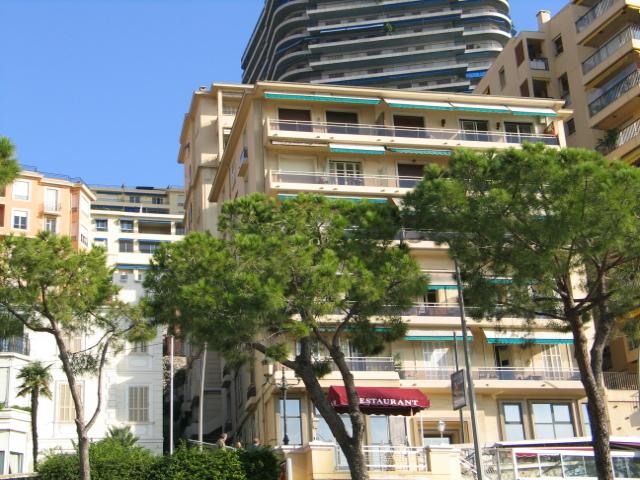 For Rent – Modern 2-Room Apartment near Port & Car..