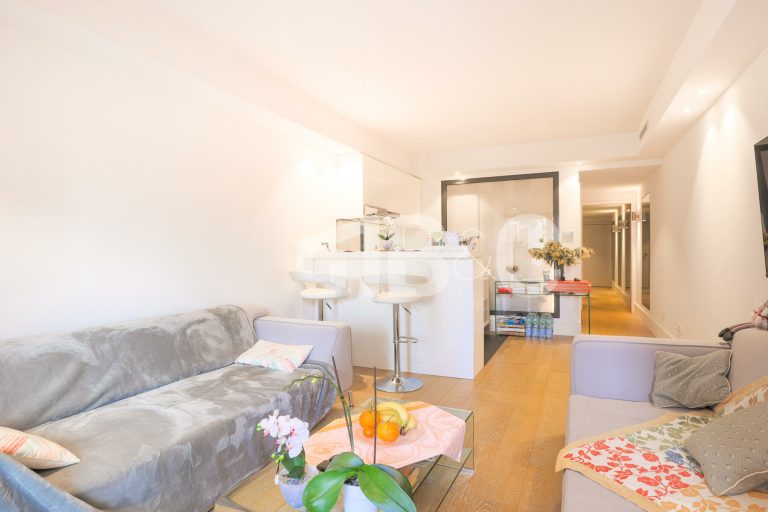 FOR SALE – RENOVATED STUDIO IN MONTE CARLO SUN RES..