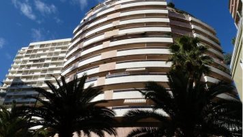 FOR SALE – Spacious Apartment with Panoramic Views..
