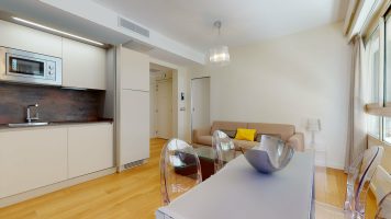 Furnished 2-Room Apartment with Parking – Mixed Us..