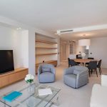 CANNES – Croisette – Exceptional Seafront Apartment with Panoramic Views – Gallery 9