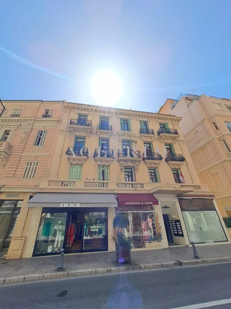 FOR SALE – OFFICES – MONTE CARLO
Ref: AGV-1962
Pri..