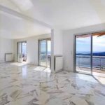 Villefranche-sur-Mer – Superb top floor 4-room apartment with terrace, solarium and panoramic sea view – Gallery 7