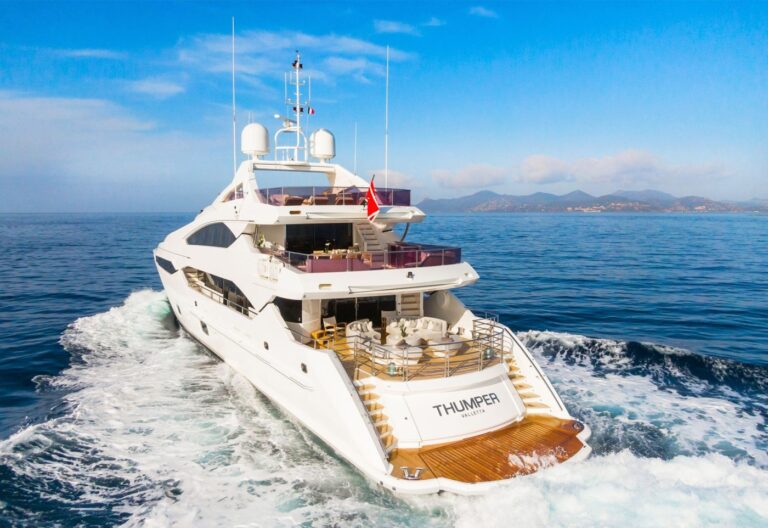 Yacht Charter – M/Y THUMPER€160,000/weekA stando..
