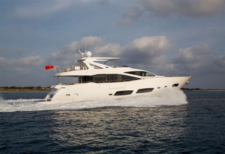 Yacht Charter – M/Y PLAY THE GAME€49,500/weekCra..