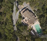 Villa with uninterrupted views of the hills