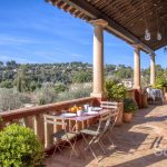 A superb refurbished villa with sea views – Gallery 2