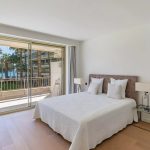 CANNES – Croisette – Exceptional Seafront Apartment with Panoramic Views – Gallery 7