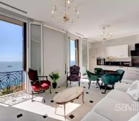 Top floor with panoramic sea view