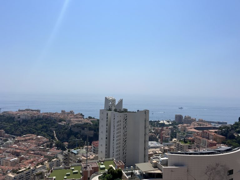 LES LIGURES – PANORAMIC SEA VIEW RESIDENCE
Price: ..