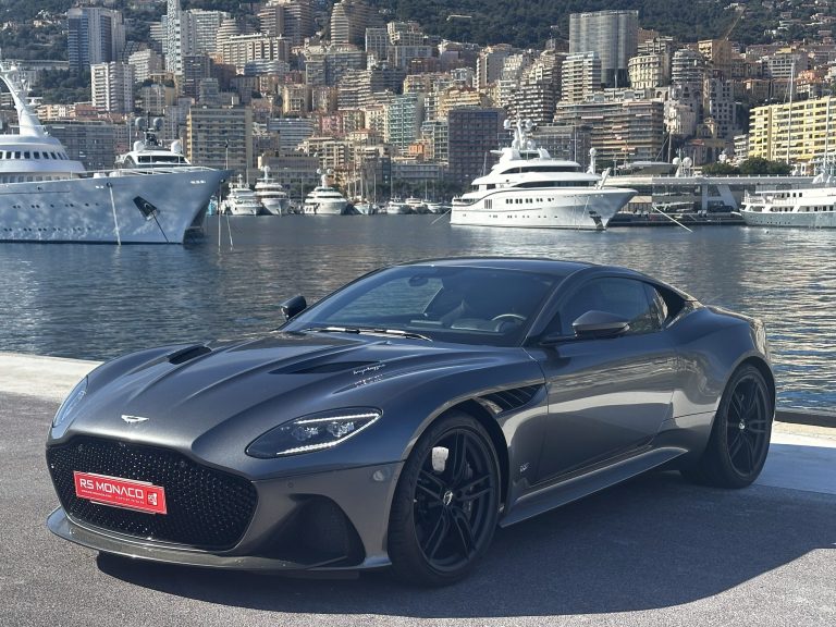 ASTON MARTIN DBS SUPERLEGGERA – V12 Bi-Turbo Coupé..