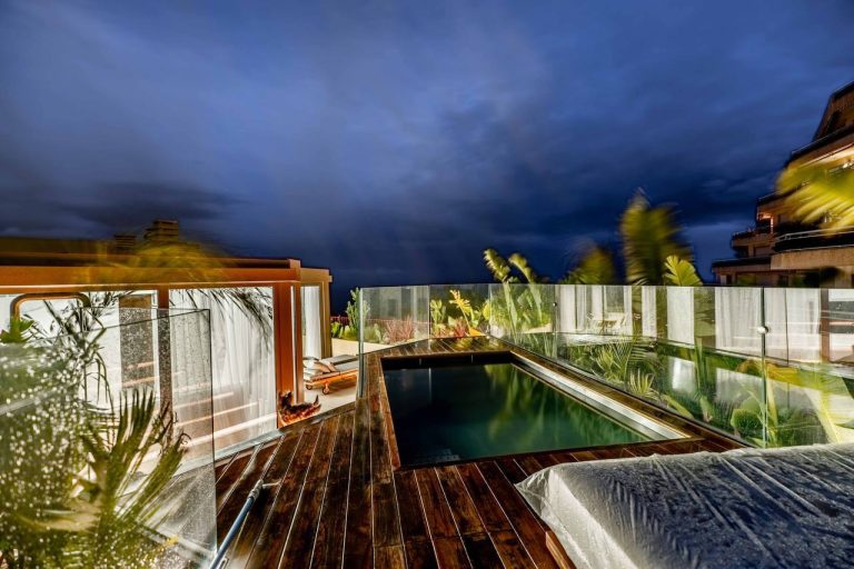 LE BETTINA – PENTHOUSE WITH PRIVATE POOLPrice: €1..