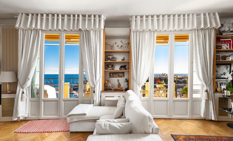 PALAIS DU SOLEIL – RARE DUPLEX PENTHOUSE WITH PANO..